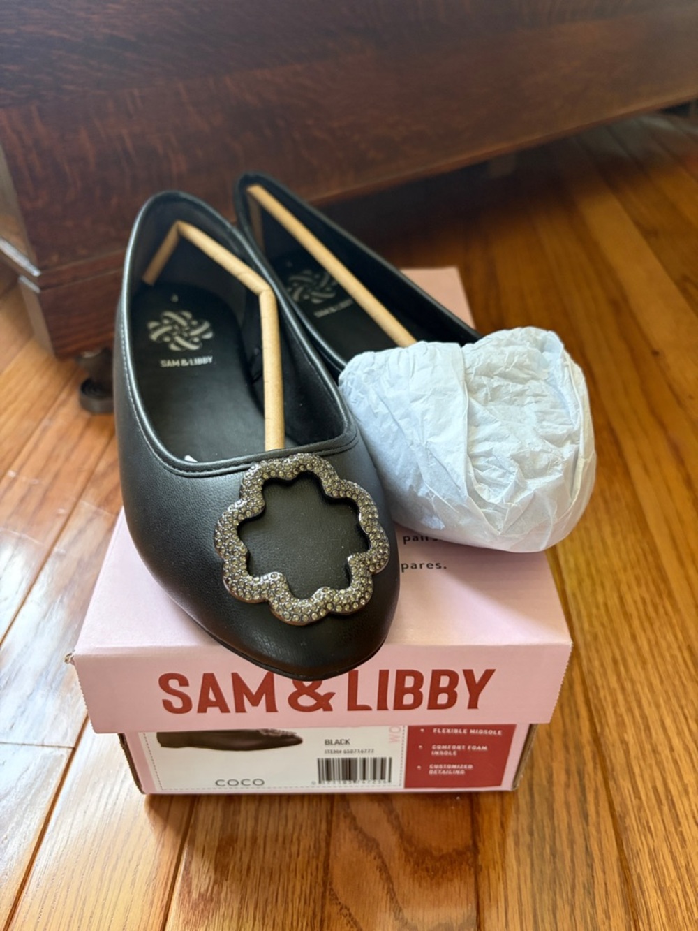 Sam & Libby Black Ballet Flats with Jeweled Flower Accent Brand New size 8